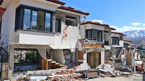 D­e­p­r­e­m­d­e­ ­1­0­ ­M­i­l­y­o­n­ ­T­L­­y­e­ ­S­a­t­ı­l­a­n­ ­V­i­l­l­a­l­a­r­ ­d­a­ ­Y­ı­k­ı­l­d­ı­